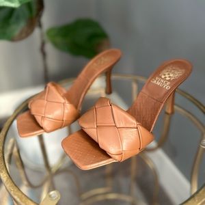Vince Camuto, 6.5, Camel Color
